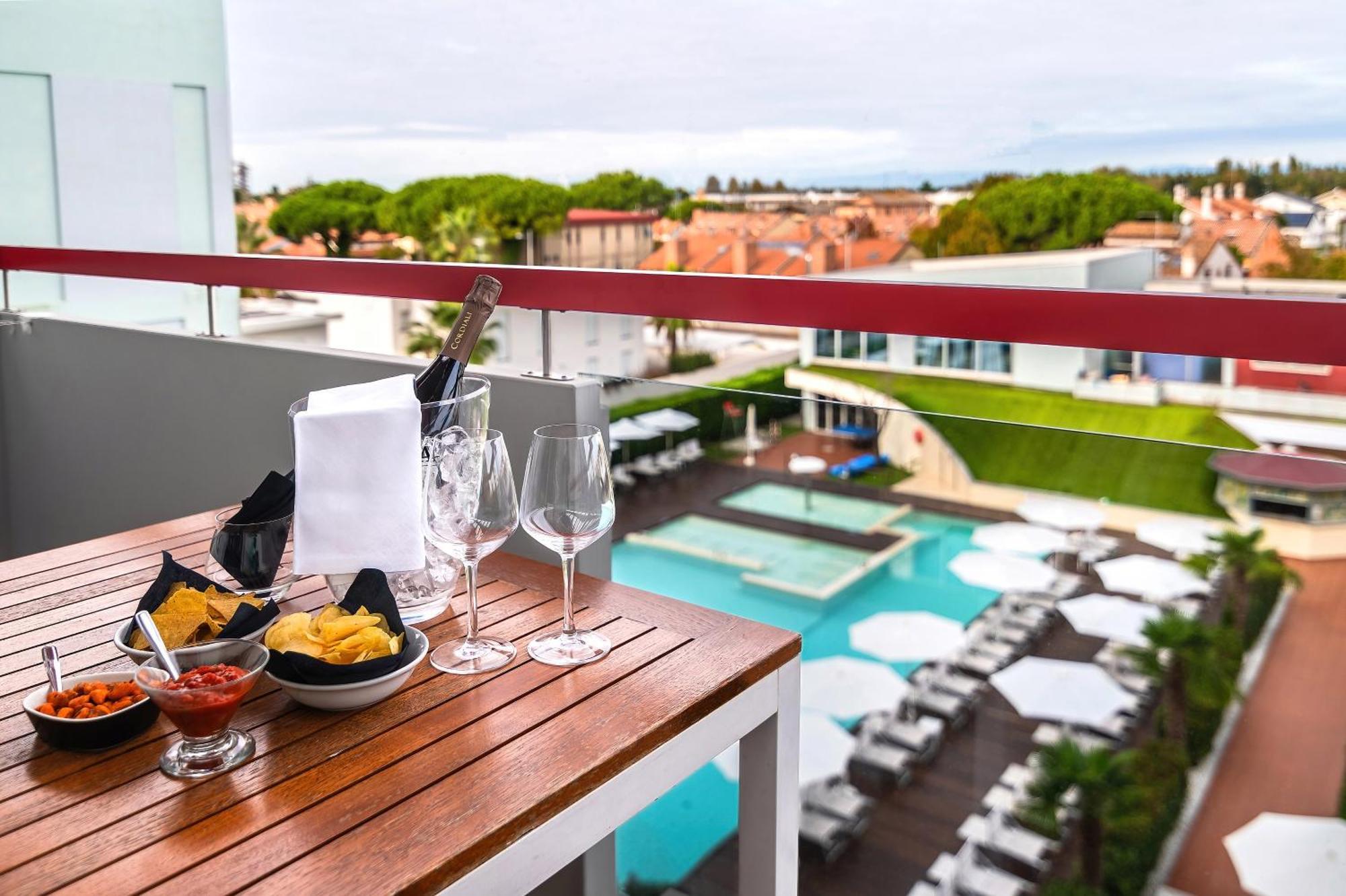 Domino Hotel 3*