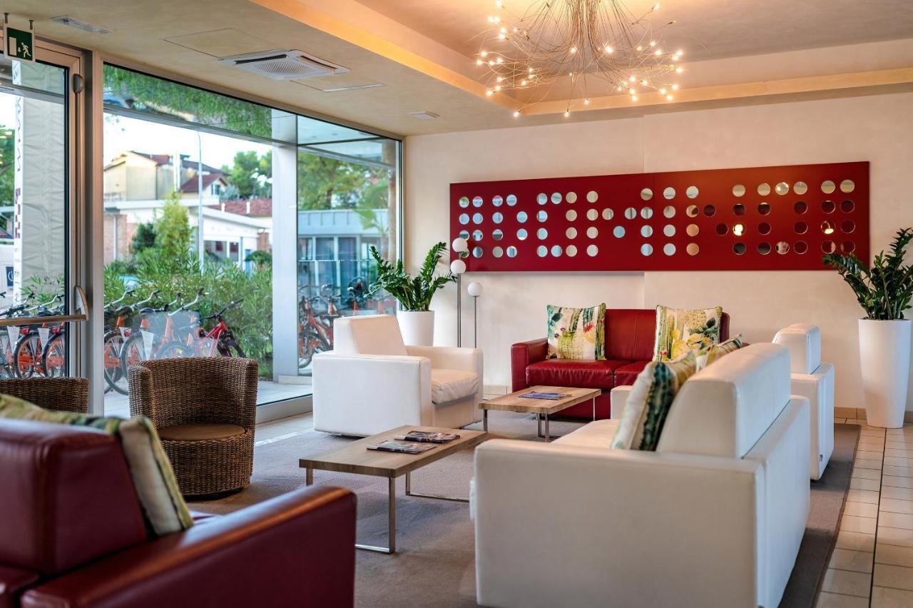 Hotel Domino &
