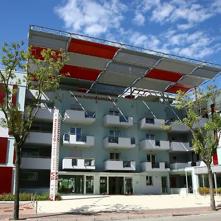 Domino & Hotel 3*