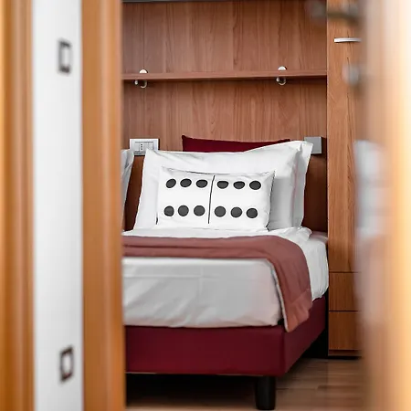 Hotel Domino &